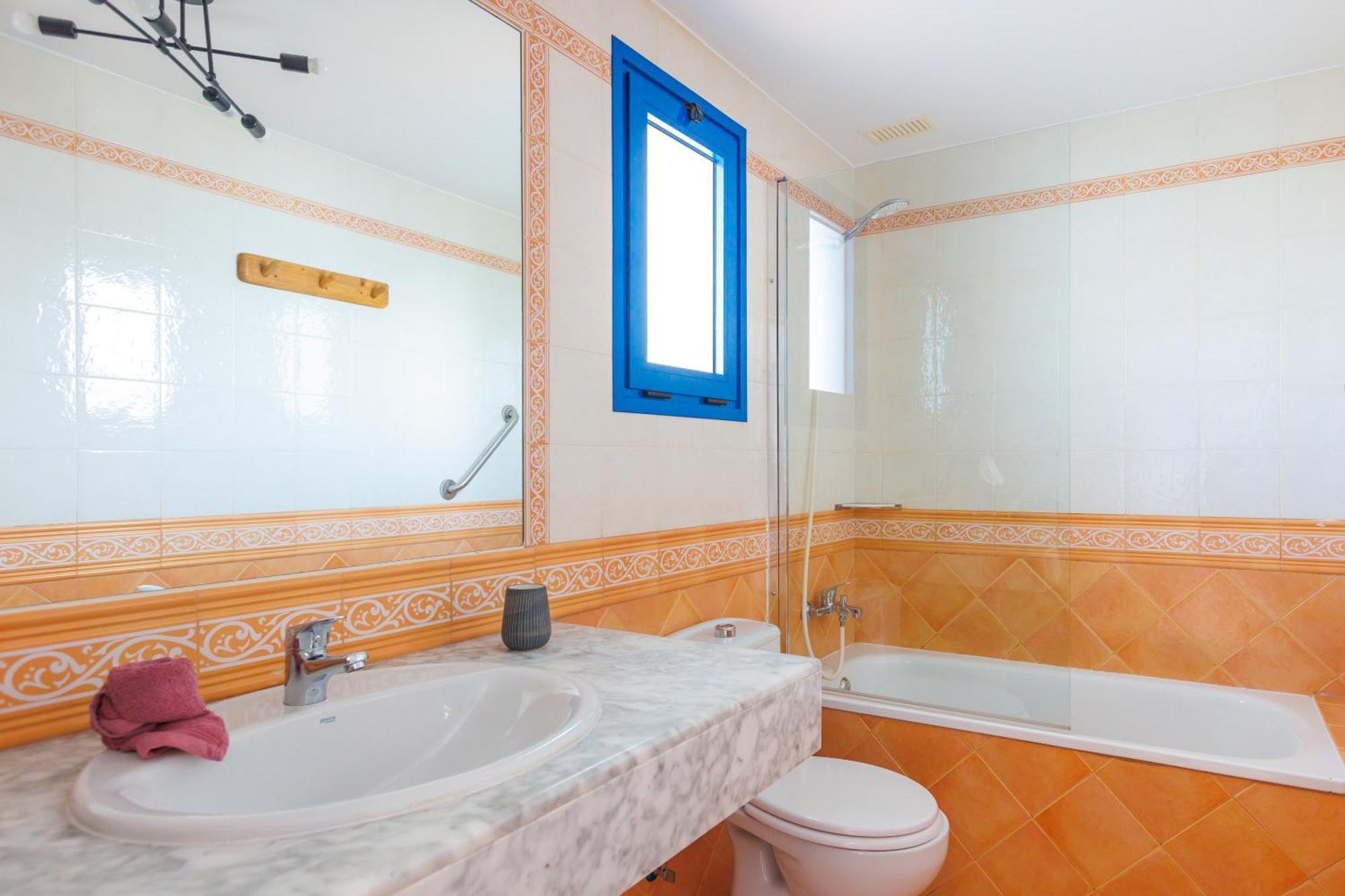 Astarita Sun Apartment Коста Калма Екстериор снимка