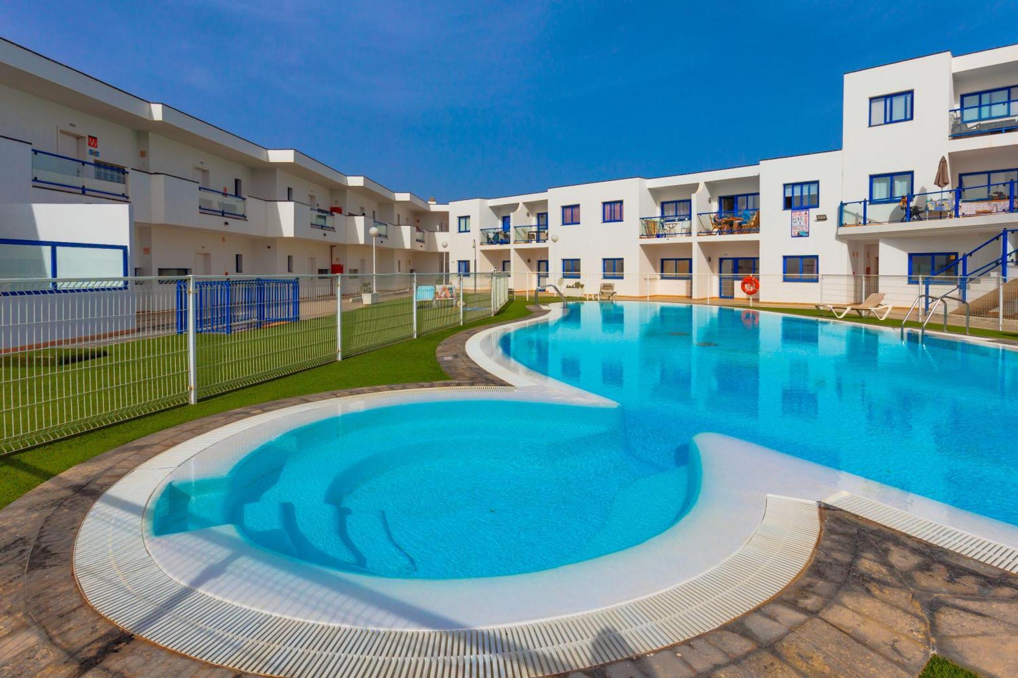 Astarita Sun Apartment Коста Калма Екстериор снимка